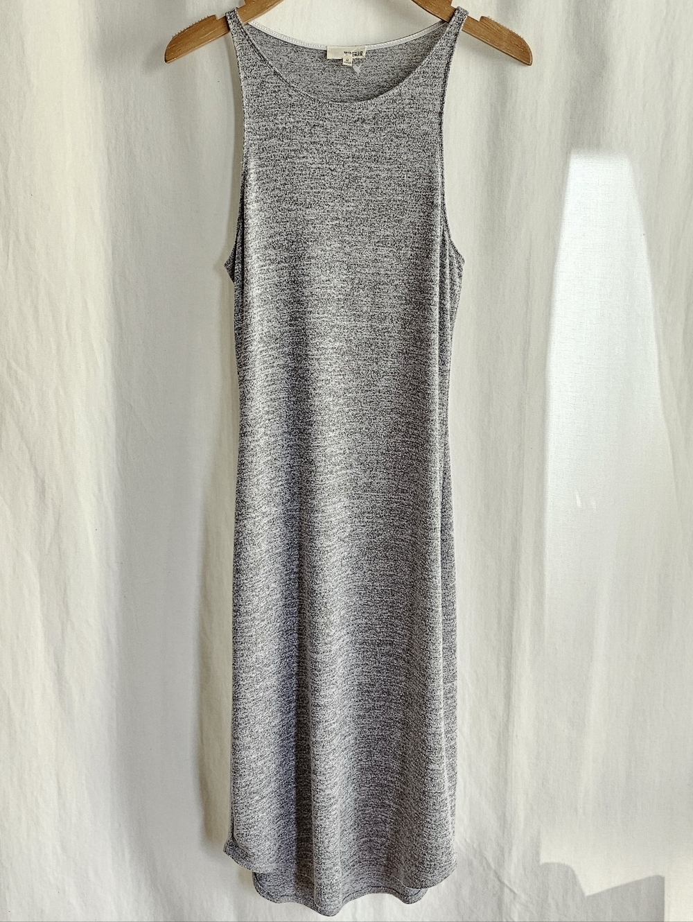 Aritzia Wilfred Free Heather Grey Sleeveless Knit Midi Dress - Picture 3 of 16